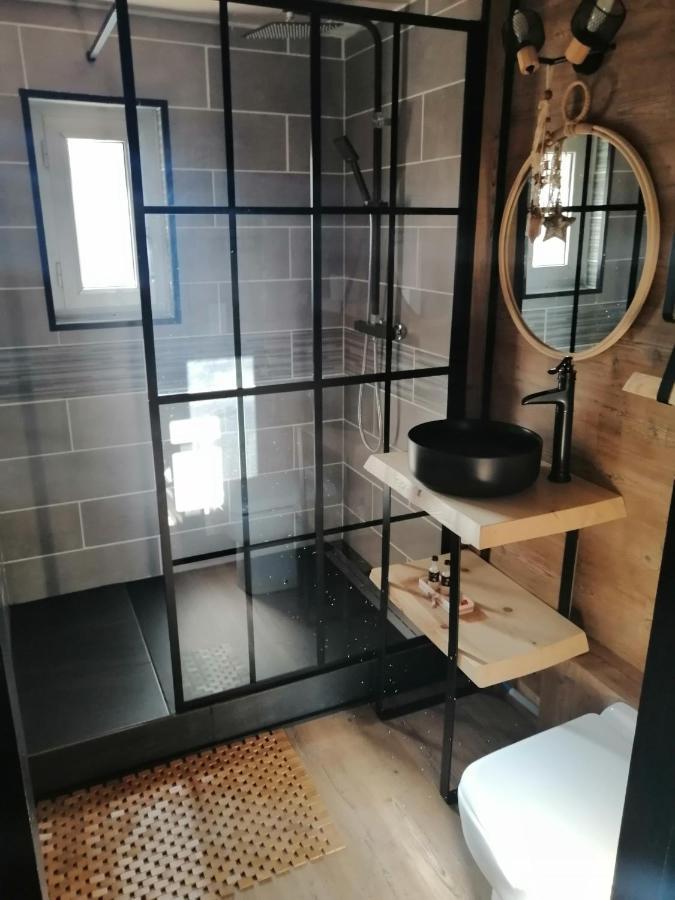 Lapausedegout chambres table d'hôtes piscine et terrasse Lachapelle-Auzac Extérieur photo