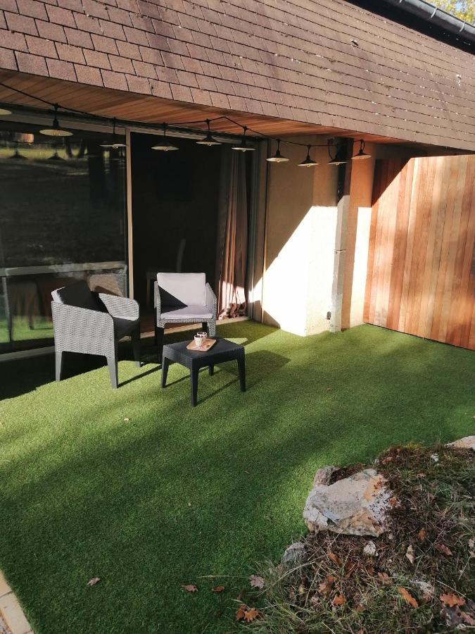 Lapausedegout chambres table d'hôtes piscine et terrasse Lachapelle-Auzac Extérieur photo