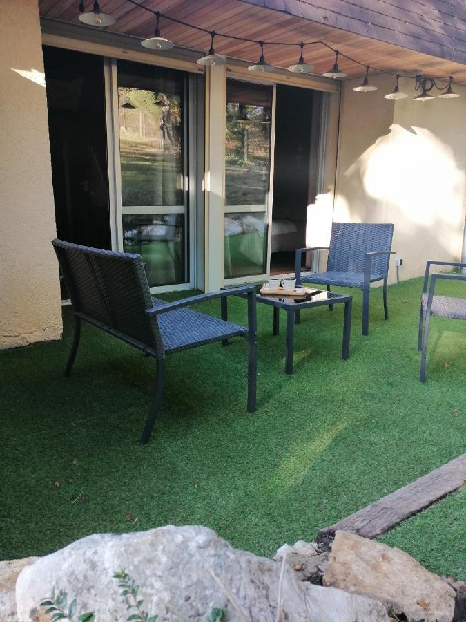 Lapausedegout chambres table d'hôtes piscine et terrasse Lachapelle-Auzac Extérieur photo
