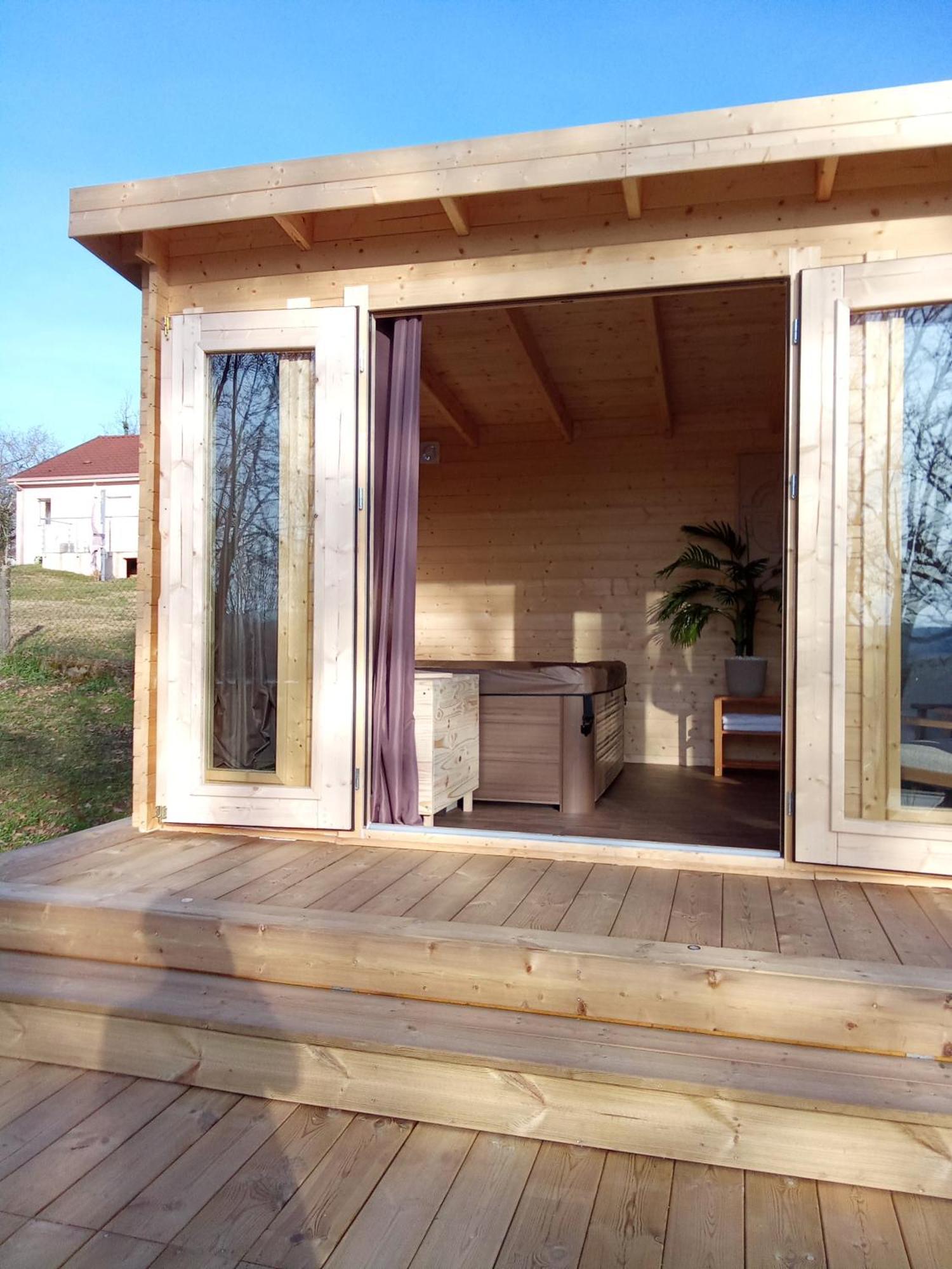 Lapausedegout chambres table d'hôtes piscine et terrasse Lachapelle-Auzac Extérieur photo